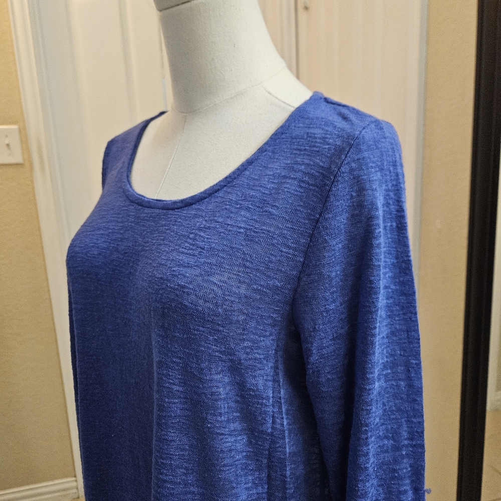 Nally & Millie Blue Lightweight Ruffle Hem Top – Size S/M NWT - Picture 5 of 13